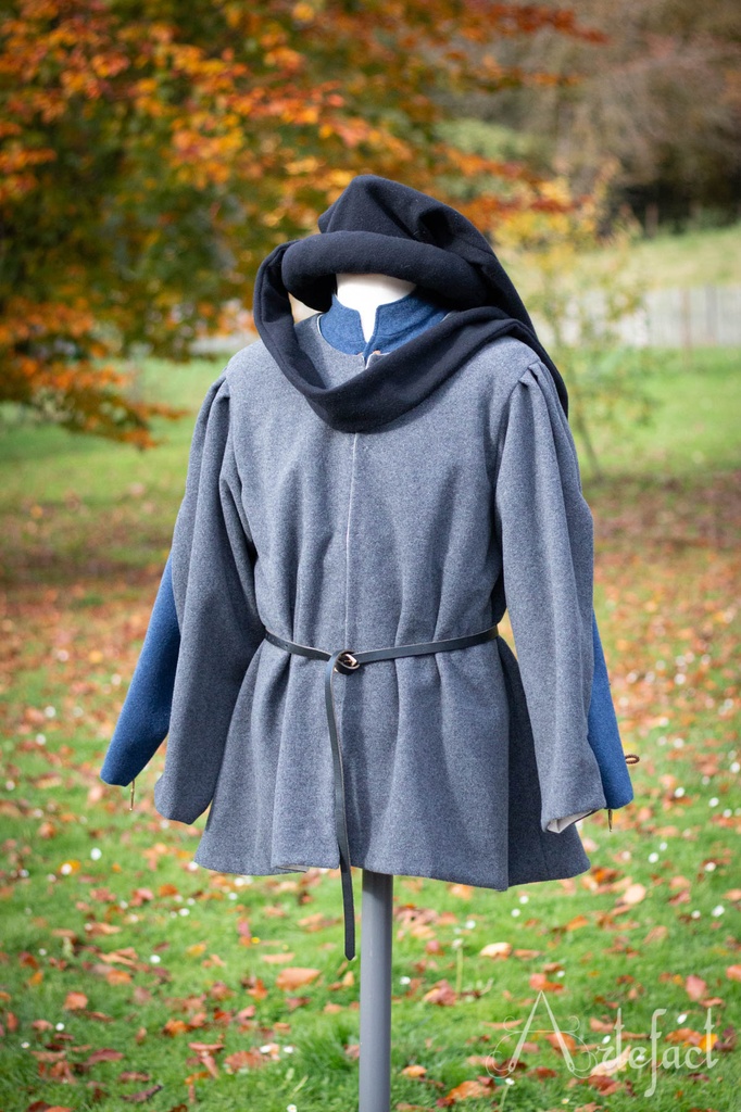 Robe masculine - manteau simple