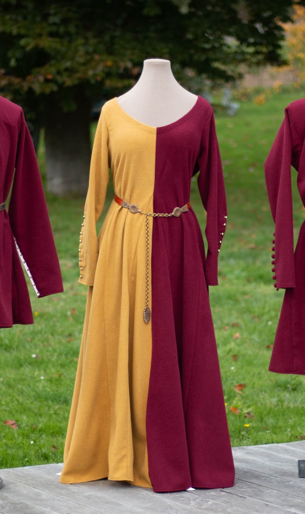 Robe 14e siècle - type 2