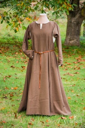 Dress with removable sleeves - 13th century